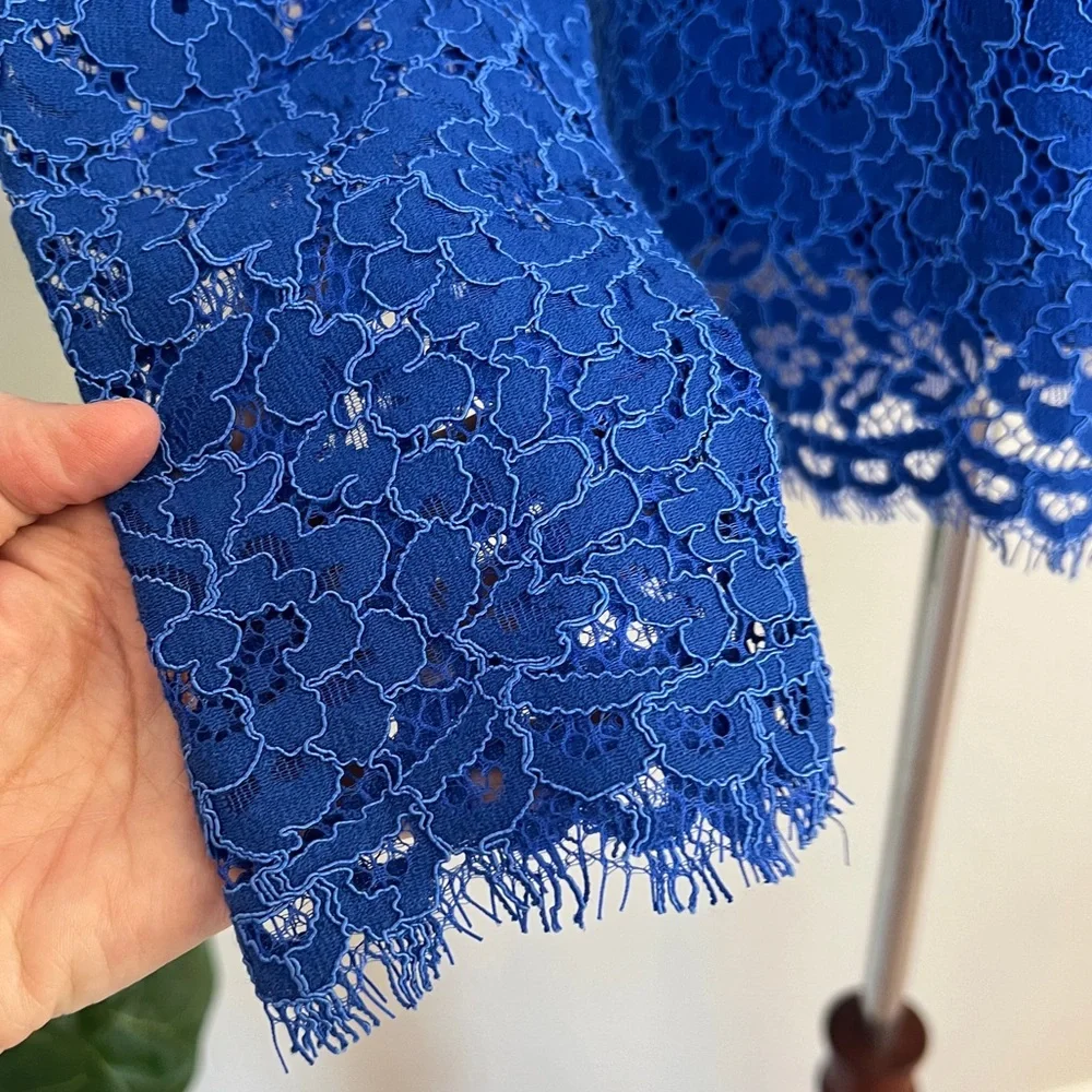 •J.CREW• Regal Blue Scalloped Lace Long Sleeve‎ Mockneck Top Blouse Size 6